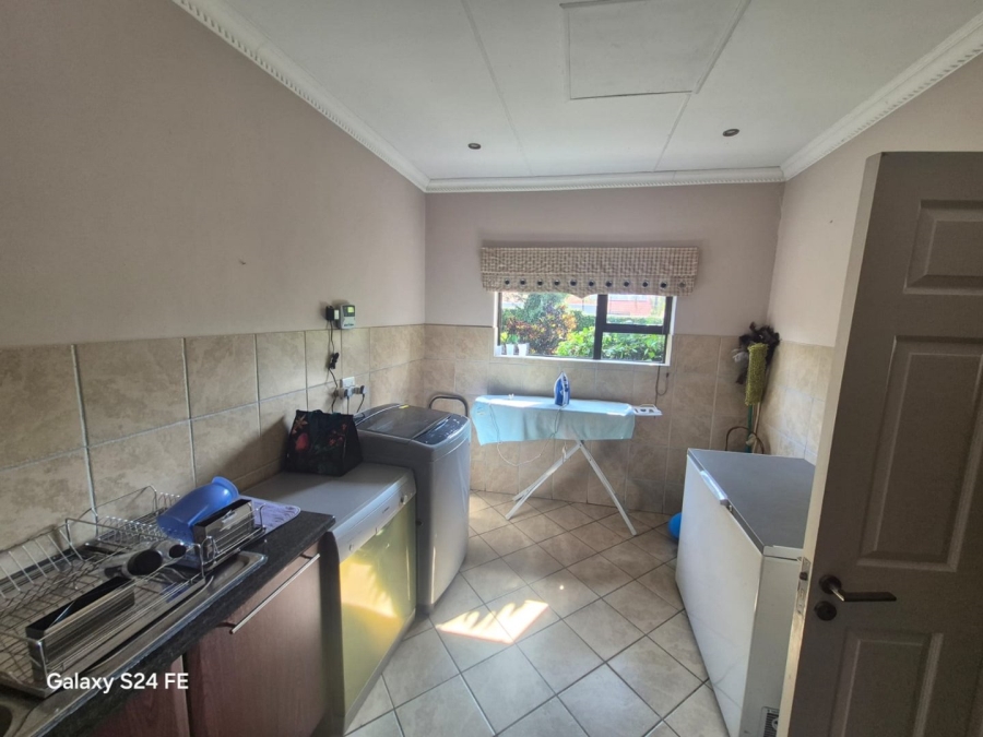 3 Bedroom Property for Sale in Safari Gardens North West